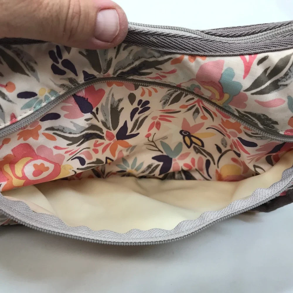 LeSportsac Floral Ripstop Nylon Crossbody Messenger Bag Multicolor 5686